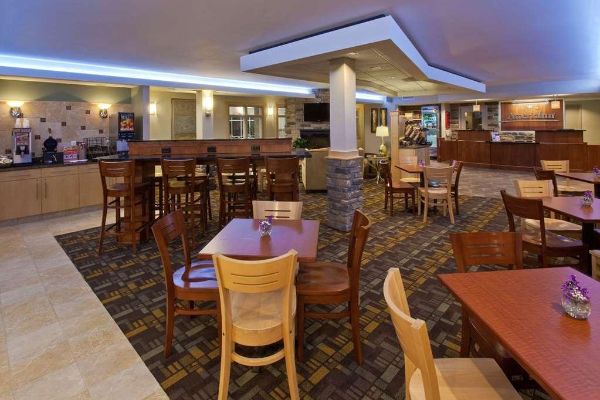 AMERICINN FAIRFIELD (Fairfield)